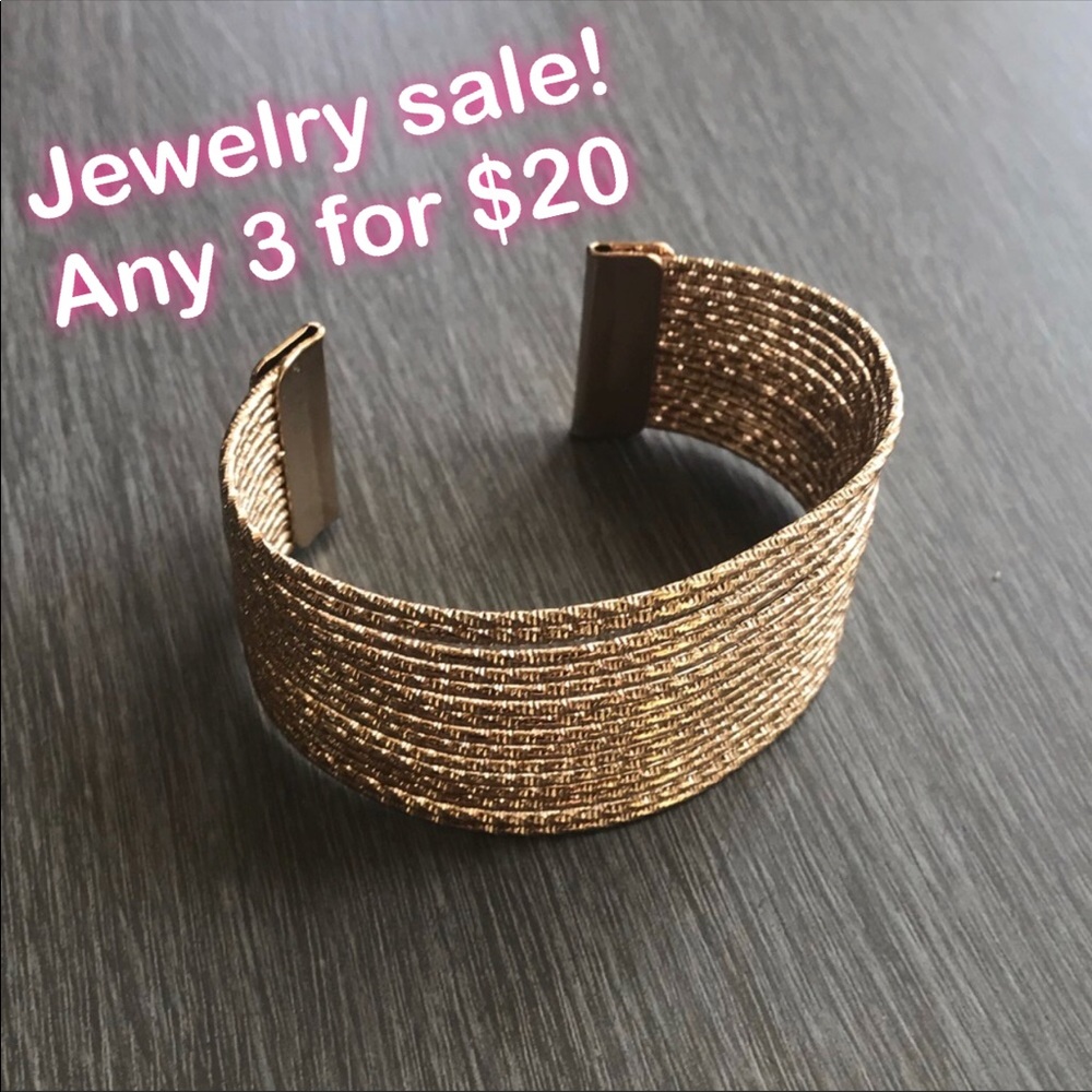 Gold bracelet